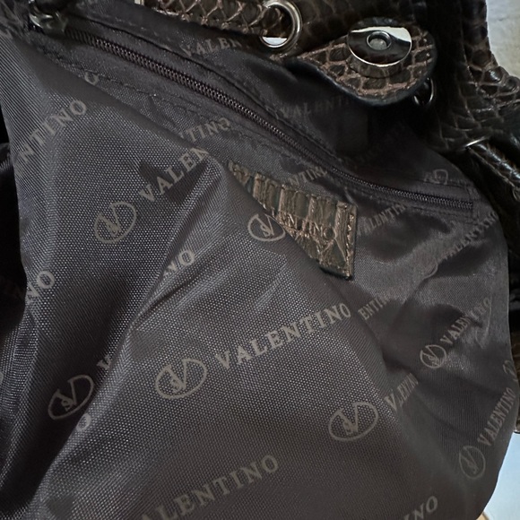 Valentino by Serendipity Valentino Bucket Bag - Picture 8 of 11